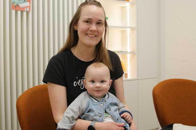 Linda Tenberg ist mit Marlon zum ersten Mal zum Elterncafé gekommen.